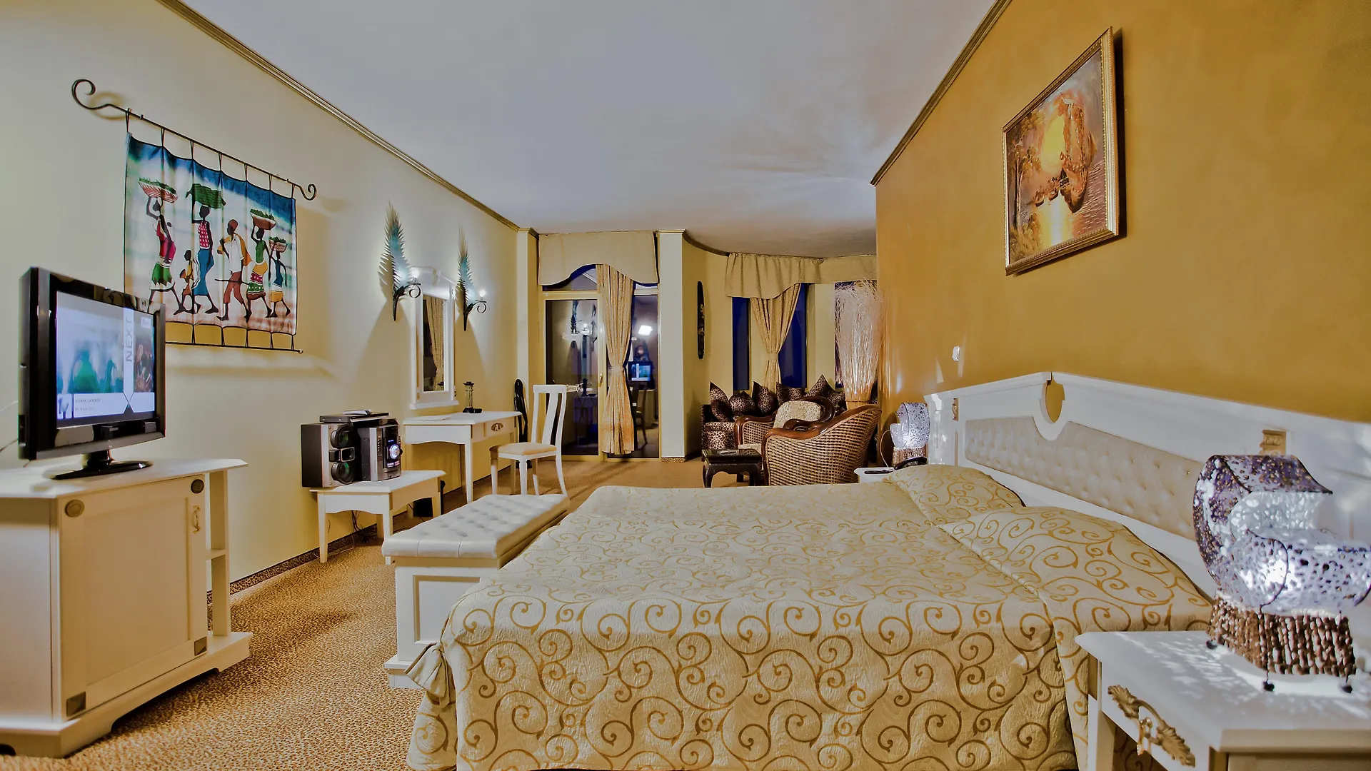 סאני ביץ' Imperial Palace Hotel
