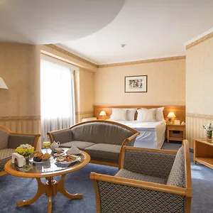 Downtown - Location In The Heart Of Hotel
