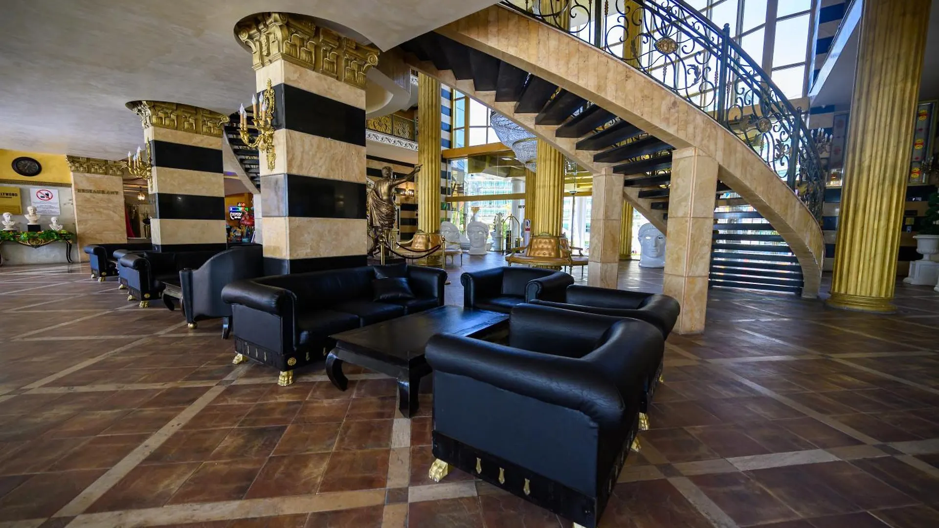 סאני ביץ' Imperial Palace Hotel